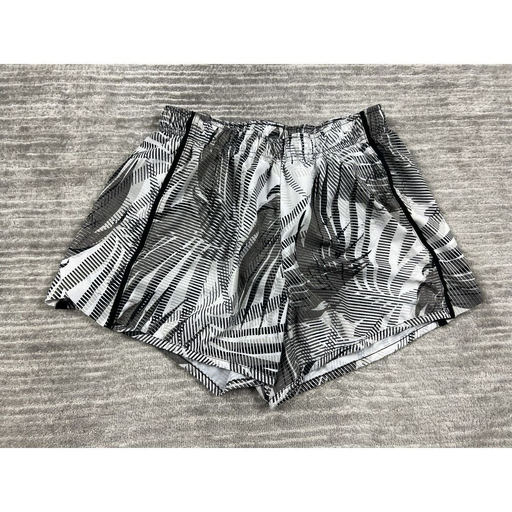 Xersion Shorts Women Small Gray Mid Rise Short Pull on Athletic